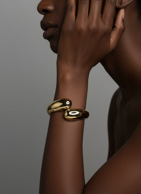 ADISA Bold Gold-Tone Abstract Metal Hand Bracelet only – Stainless steel Jewelry