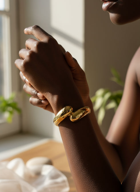 ADISA Bold Gold-Tone Abstract Metal Hand Bracelet only – Stainless steel Jewelry