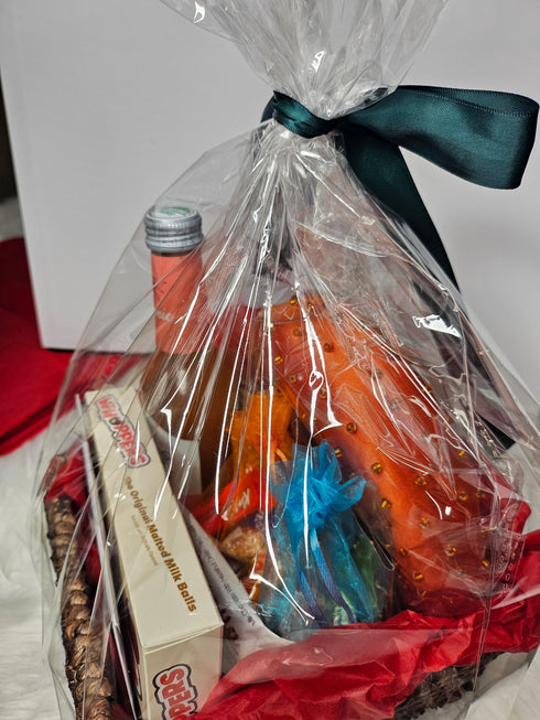 GRACE AND GLORY Handmade African Jewelry and Gift Basket Set