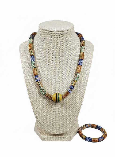 Nii Unisex African bead necklace and bracelet set