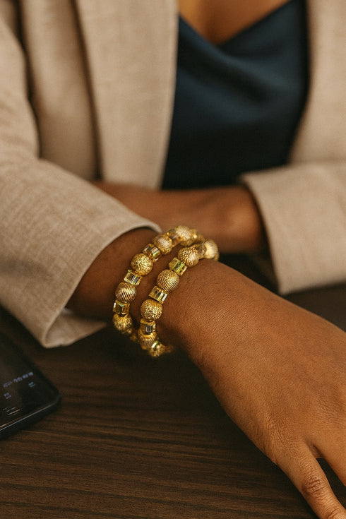 AMANI Elegant Gold-Tone Handmade Glass Bead Hand Bracelet