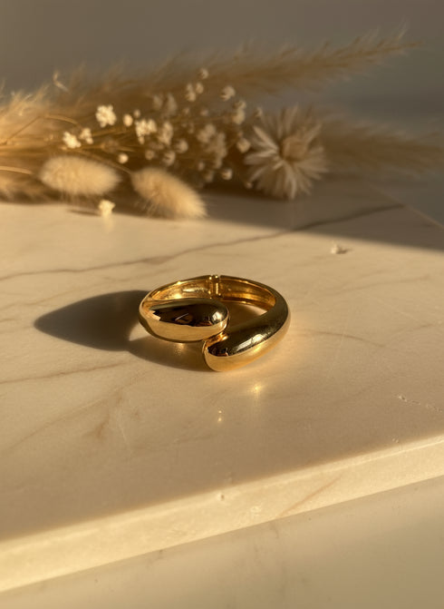 ADISA Bold Gold-Tone Abstract Metal Hand Bracelet only – Stainless steel Jewelry