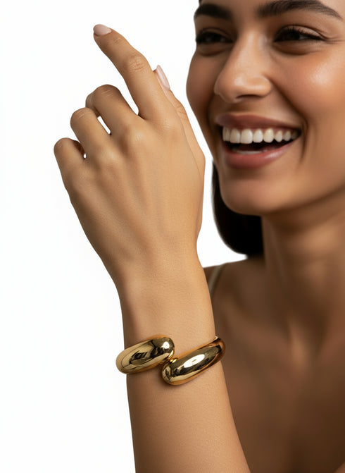 ADISA Bold Gold-Tone Abstract Metal Hand Bracelet only – Stainless steel Jewelry