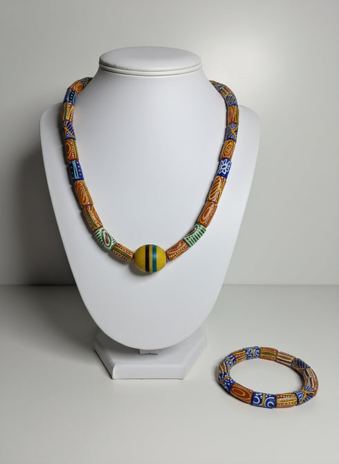 Nii Unisex African bead necklace and bracelet set