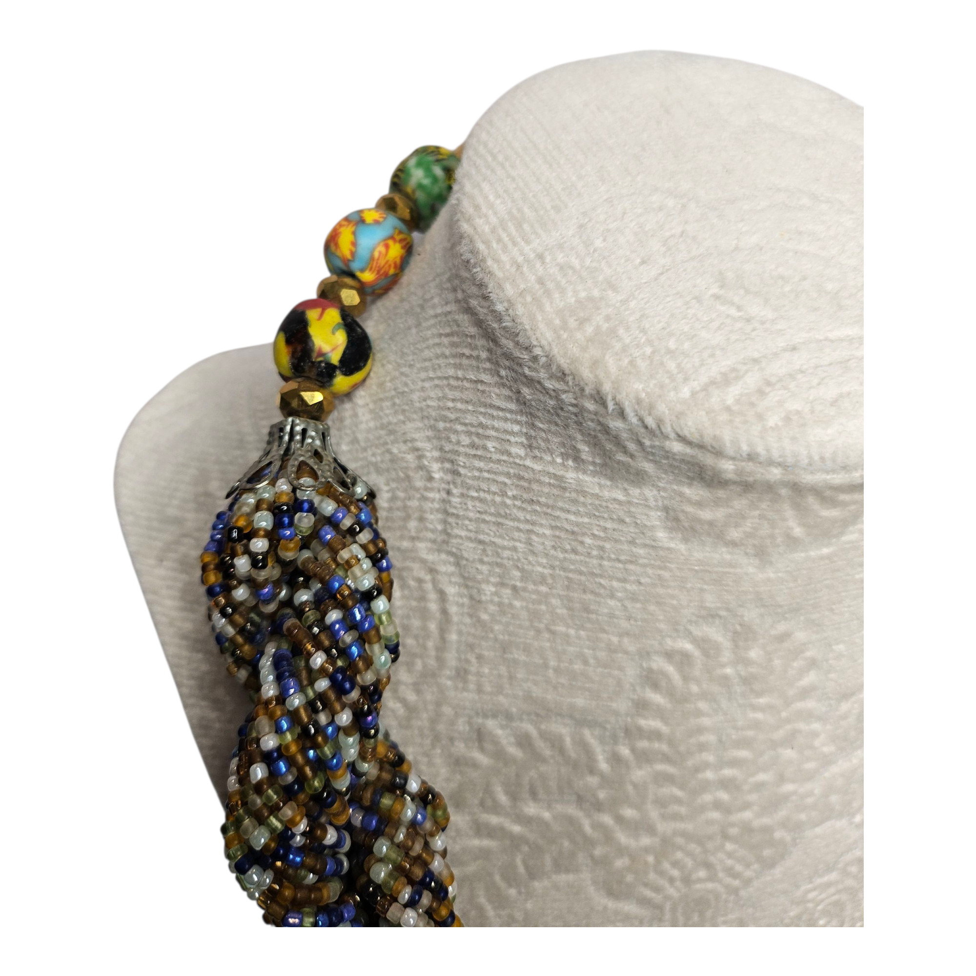 AKILIA Swirled Seed Bead Necklace and Large Bead Accent Set – Handmade