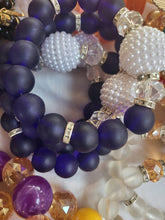 Load image into Gallery viewer, Anika Midnight Pearl Accent Bracelet
