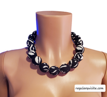 Load image into Gallery viewer, Sunset Spheres Bubble Chain Necklace
