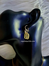 Load image into Gallery viewer, Ese ne Tekrema Earrings and Necklace Set
