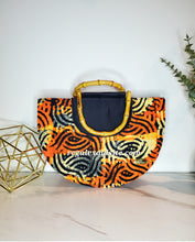 Load image into Gallery viewer, Bambara Crescent Wooden handle Handbag
