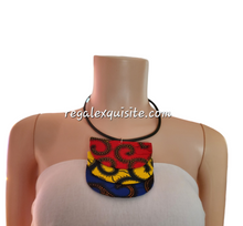 Load image into Gallery viewer, Bib Three tier Necklace
